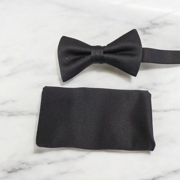 MEN'S LARR BRIO BOW TIE AND HANKY SET - Picture 1 of 4